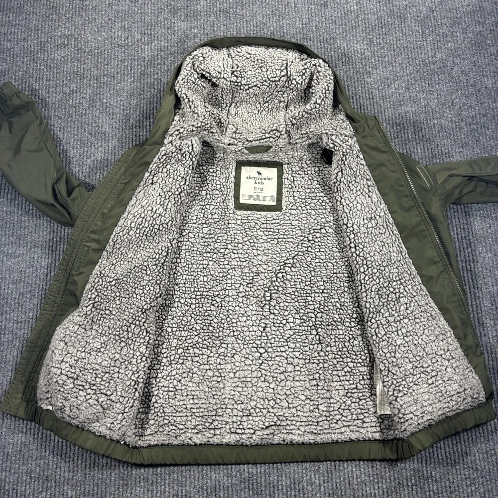 Abercrombie Kids Hooded Jacket Kids Size 11/12 Olive Green Sherpa Lined 232J1067